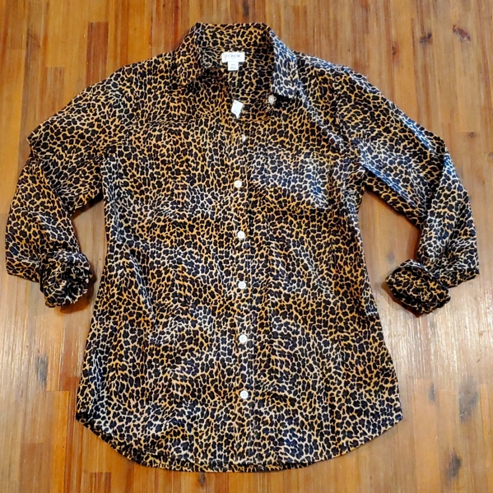 NWT Women's Leopard Button Down